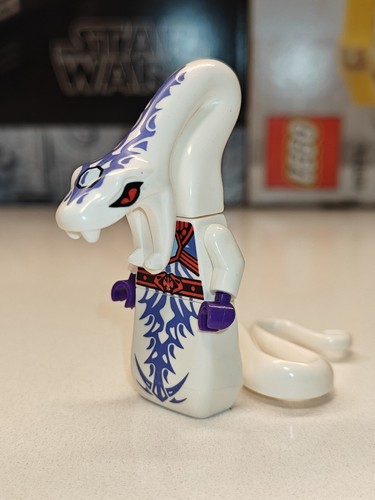 New ninjago pythor - new,